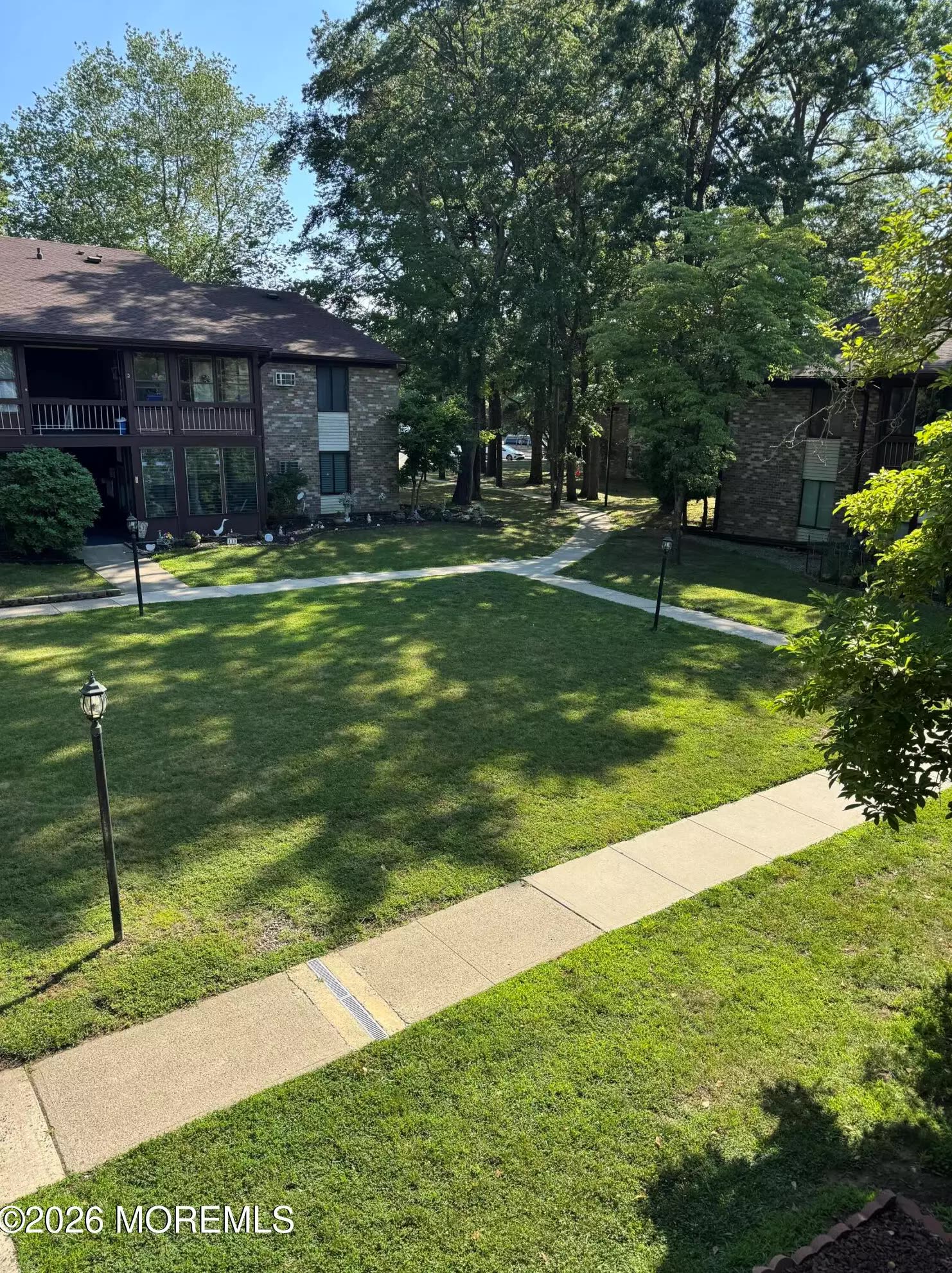Photo 3 of 105 W Amberly Dr #G