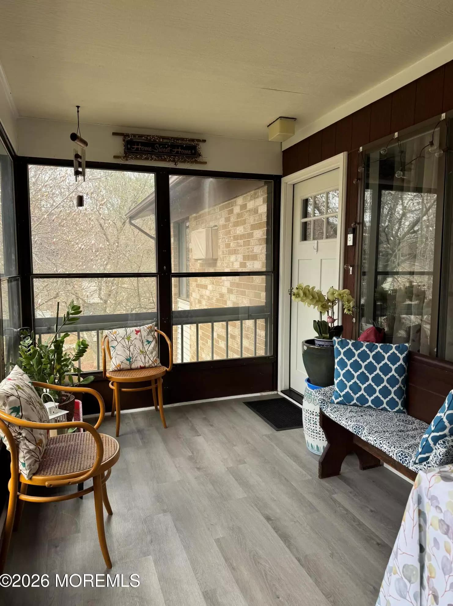 Photo 5 of 105 W Amberly Dr #G