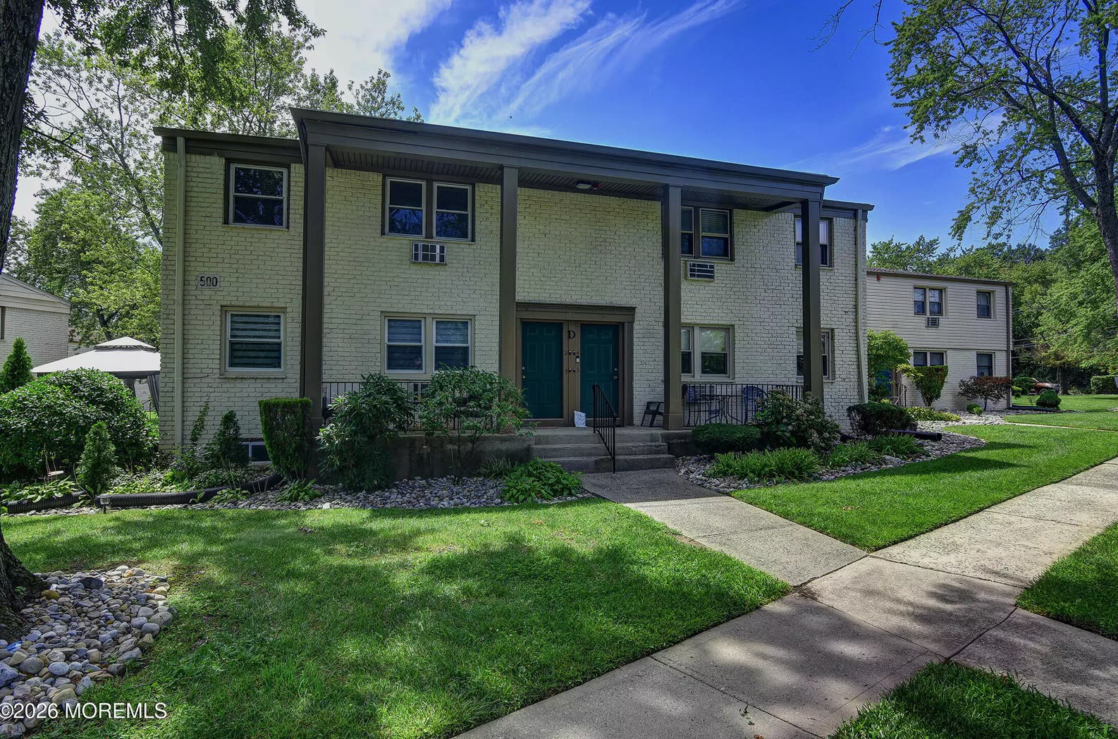 Photo 2 of 500 Cliffwood Ave #D2