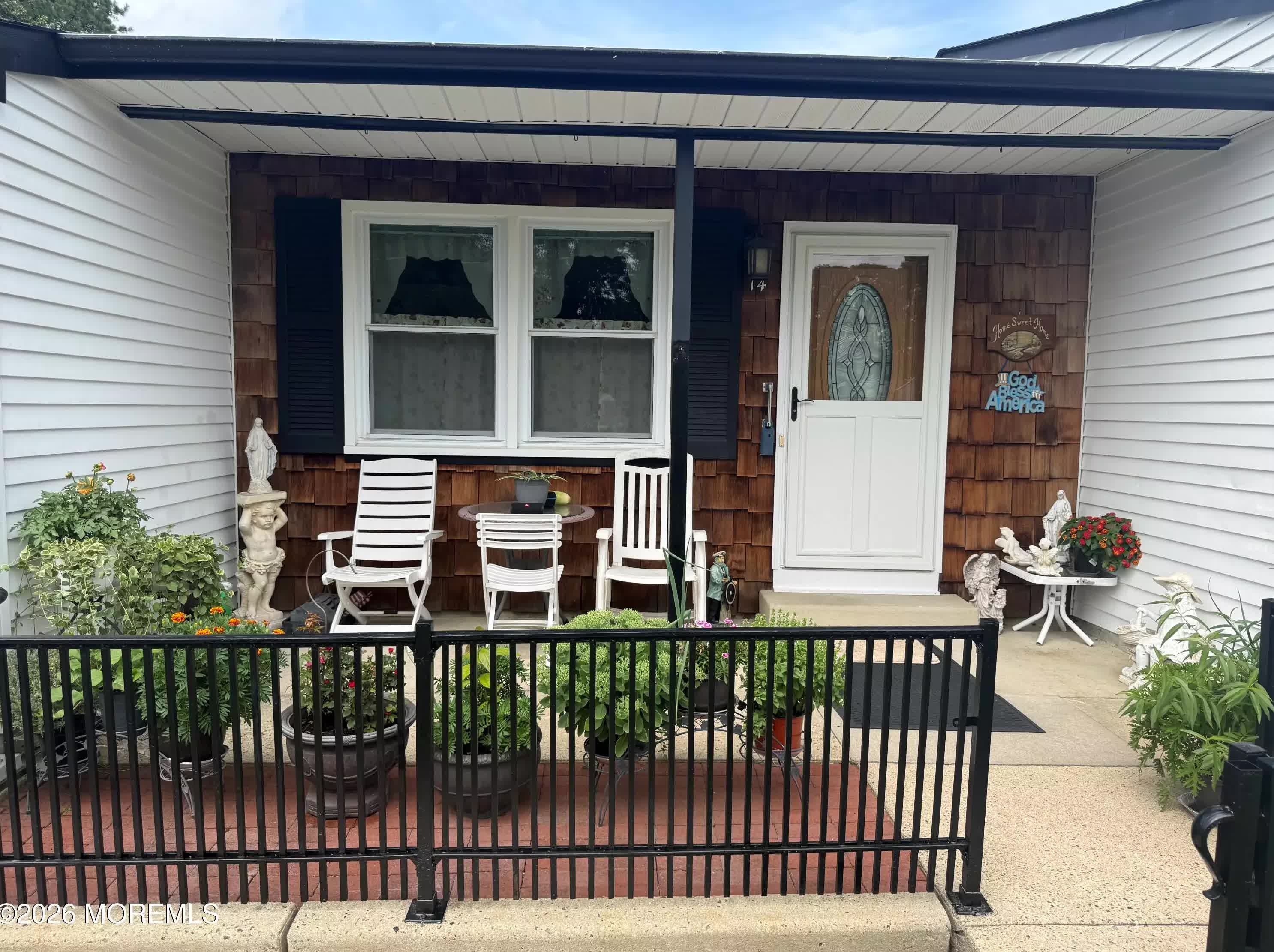 Photo 2 of 14 Brentwood St #73