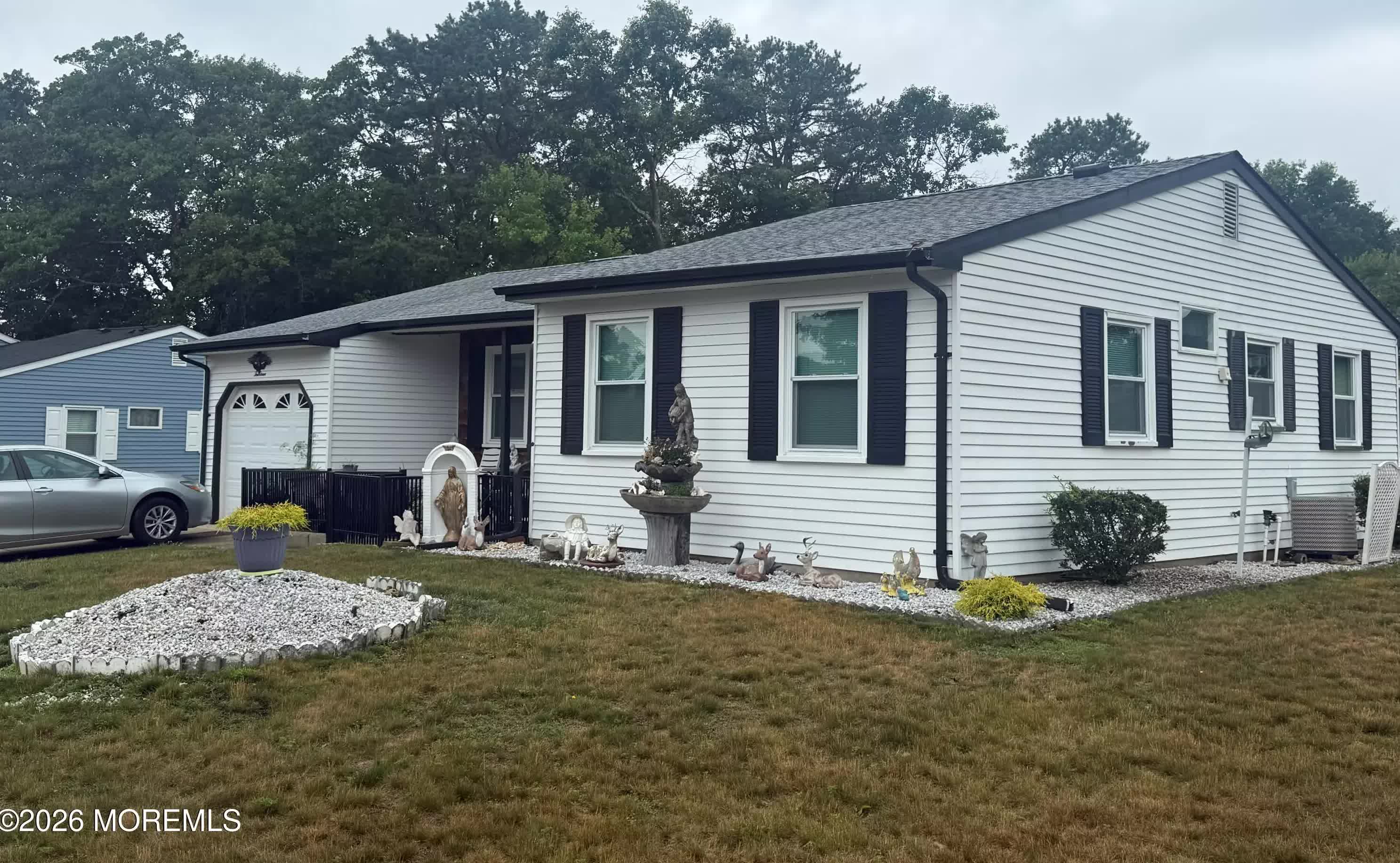 Photo 4 of 14 Brentwood St #73
