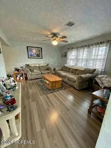 Photo 4 of 307 Barbados Dr N