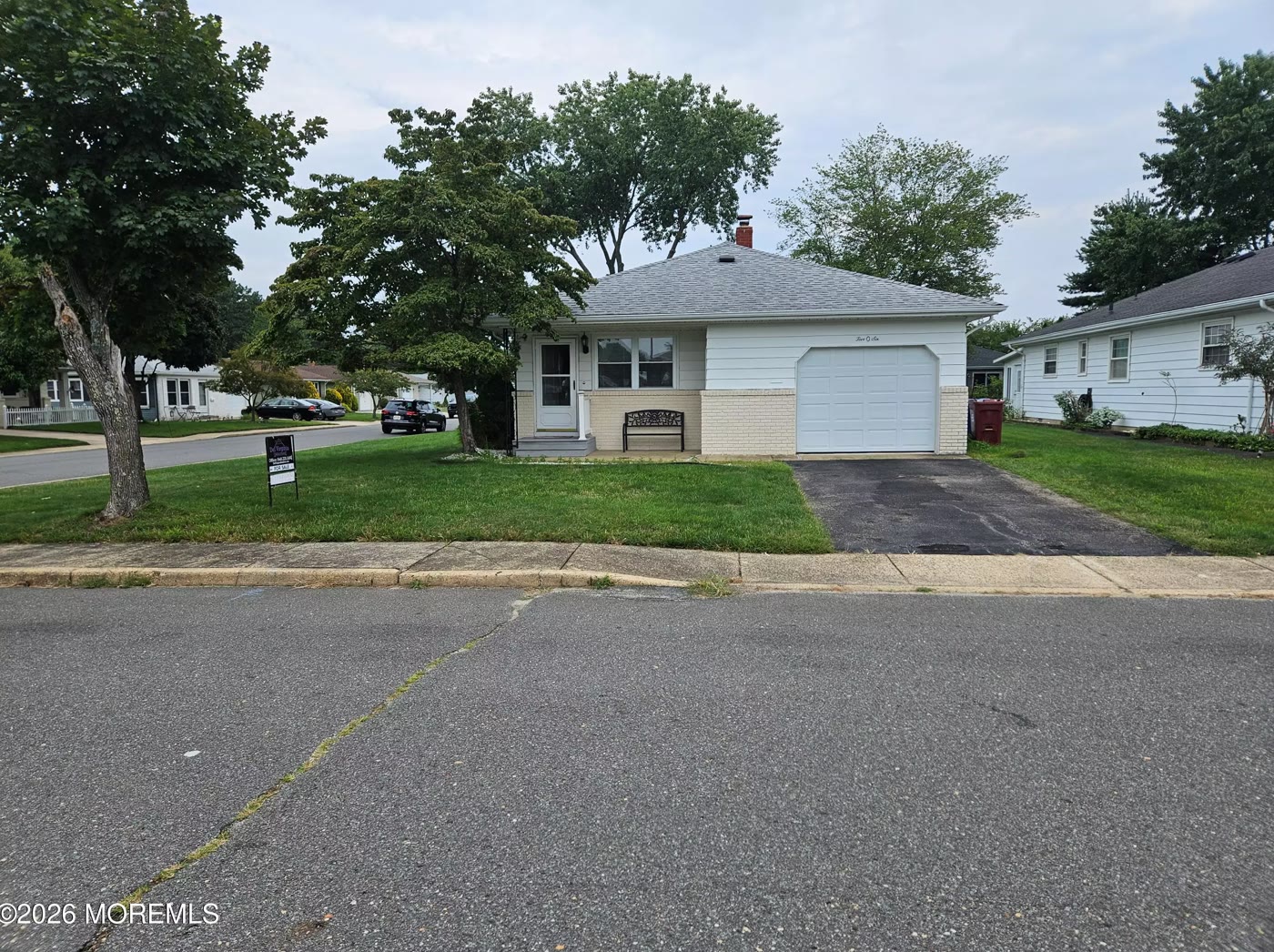 Photo 2 of 506 St Thomas Dr