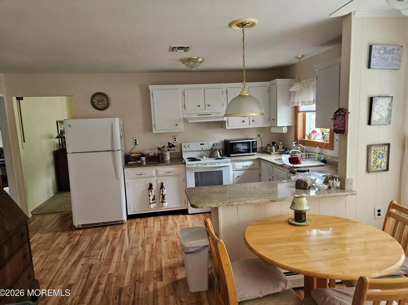 Photo 6 of 506 St Thomas Dr