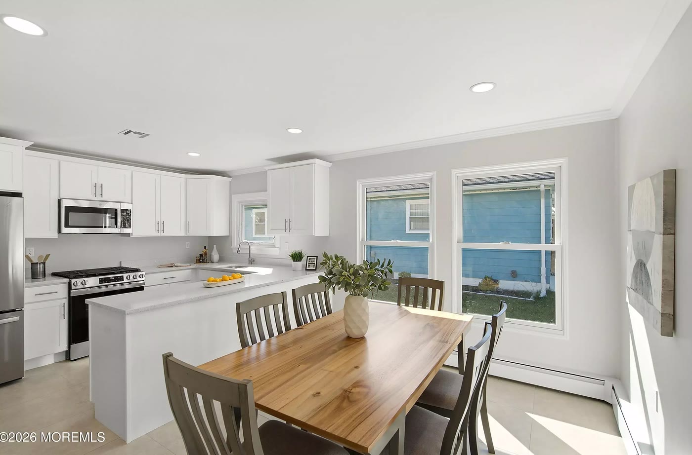 Photo 2 of 205 Bonaire Dr