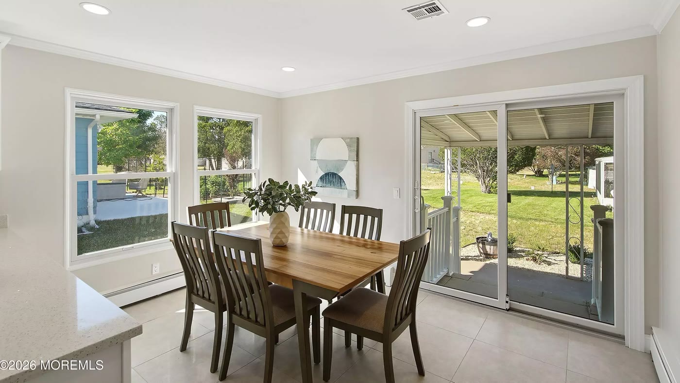 Photo 4 of 205 Bonaire Dr