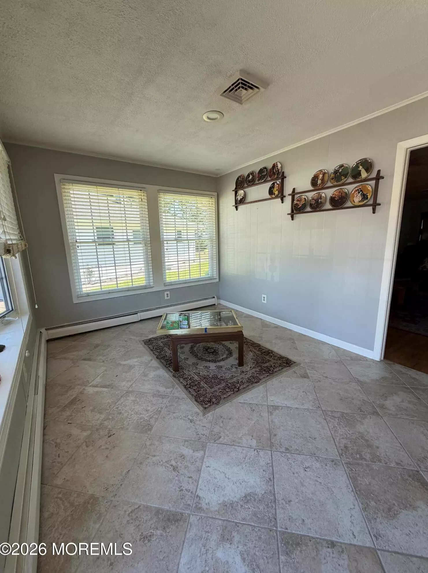 Photo 2 of 31 Mt Dashan Ln