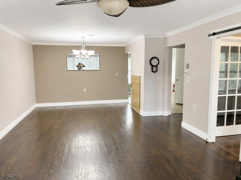 Photo 6 of 102B Buckingham Dr