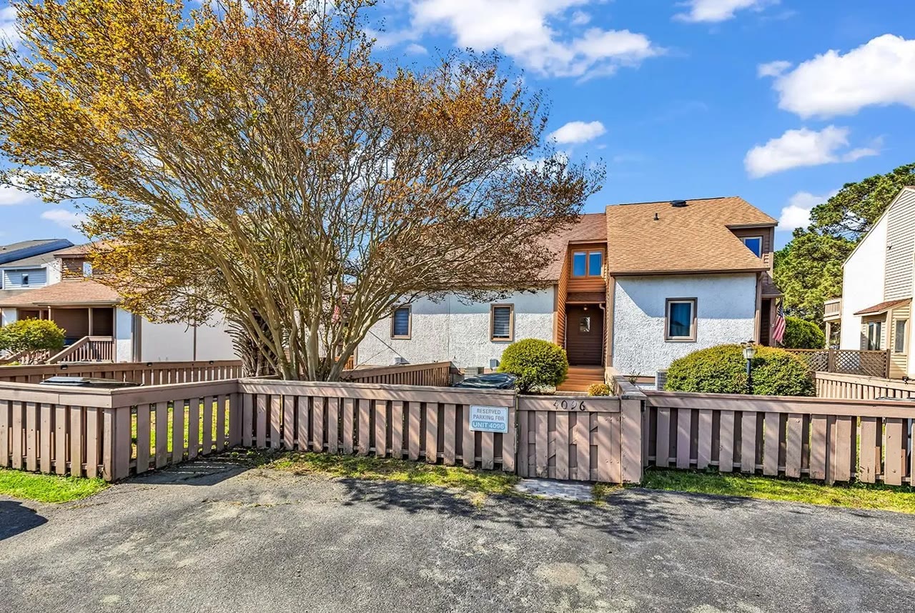 Photo 5 of 4096 Fairway Lakes Dr #4096