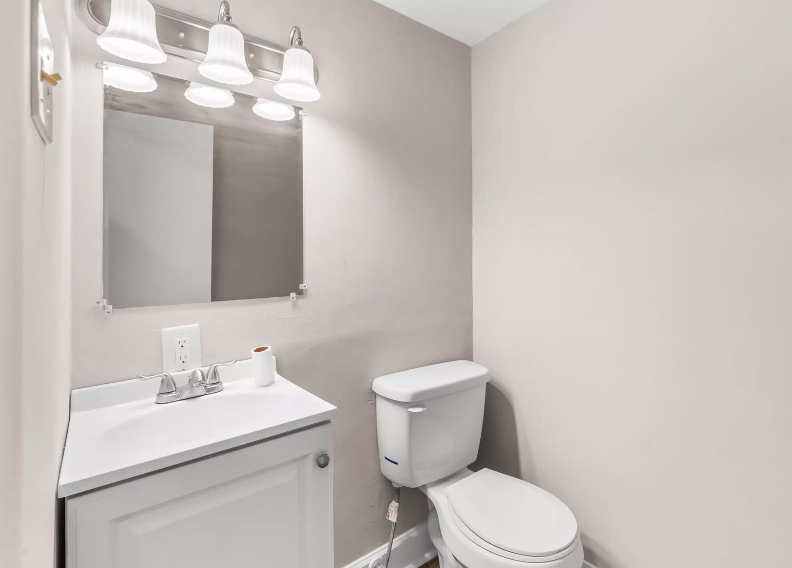 Photo 5 of 619 36th Ave N #C